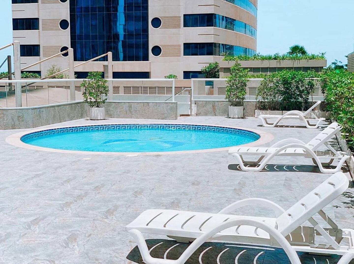 Pristine Apartment Sunrise View At 51St Dubai Eksteriør billede