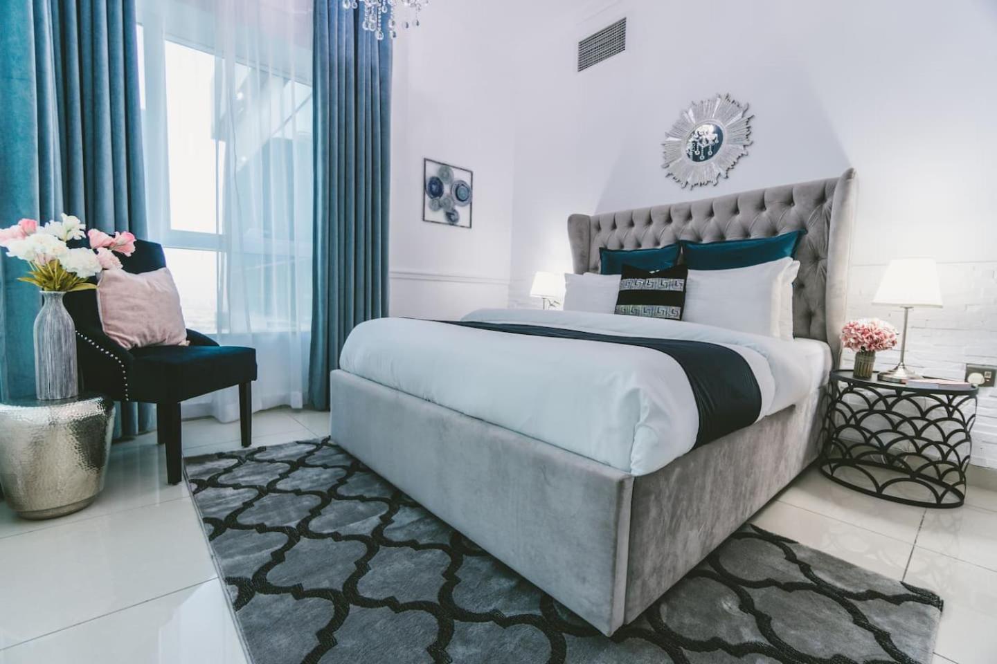 Pristine Apartment Sunrise View At 51St Dubai Eksteriør billede
